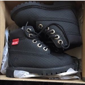 EUC worn once scratch proof Timberlands